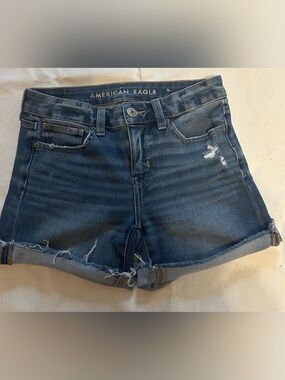 American Eagle Outfitters Women's Dark Blue Distressed Jean Shorts Size 6